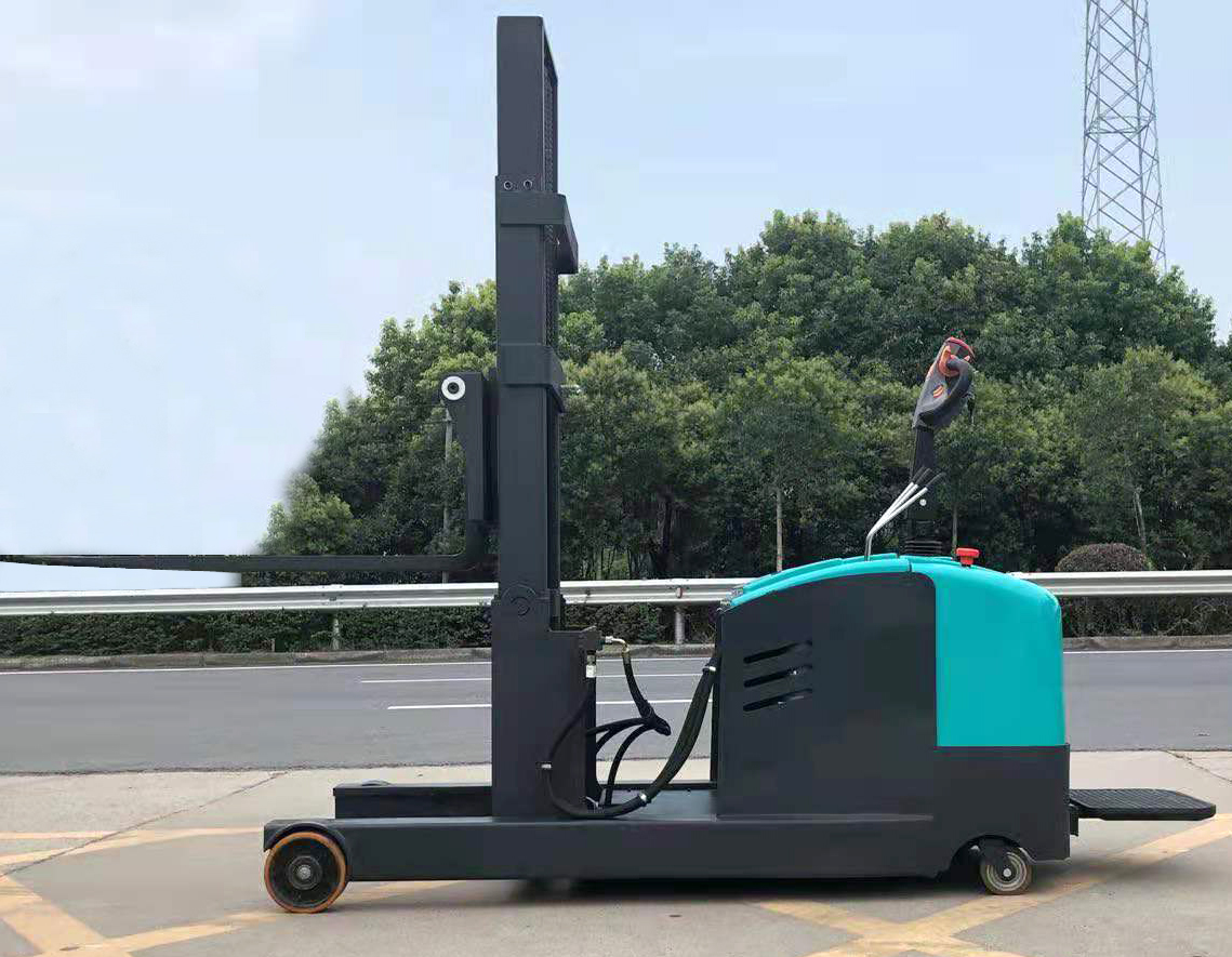 前移式電動(dòng)堆高車